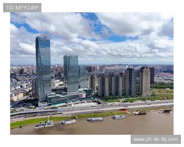 全面解析足球航拍技术呈现比赛全景视角与精彩瞬间的独特魅力表现 全面解析足球航拍技术呈现比赛全景视角与精彩瞬间的独特魅力表现